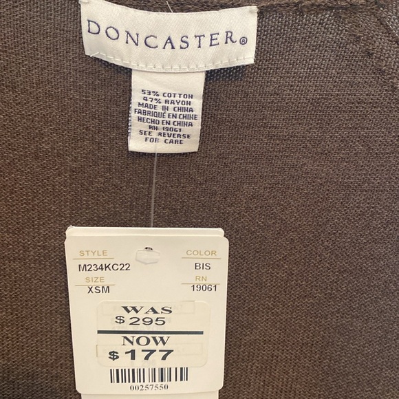 Sweater - Picture 2 of 5